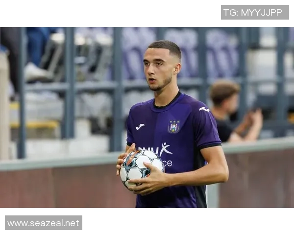 加维引领足球新风潮展现年轻球员的无限潜力与未来发展方向